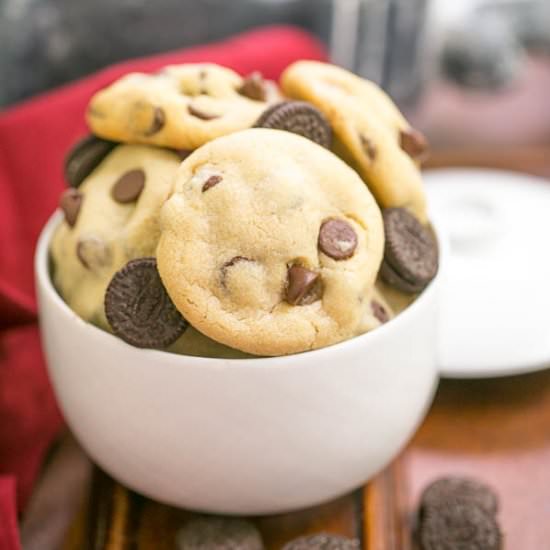 Oreo Stuffed Chocolate Chip Cookies