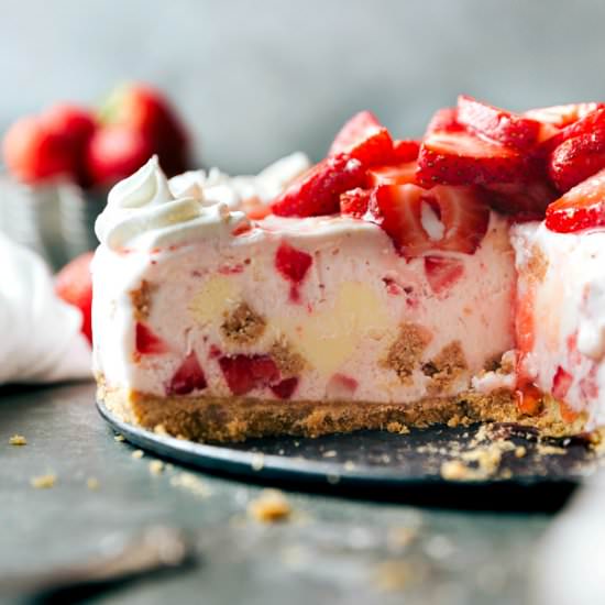 Strawberry Cheesecake Ice Cream Pie