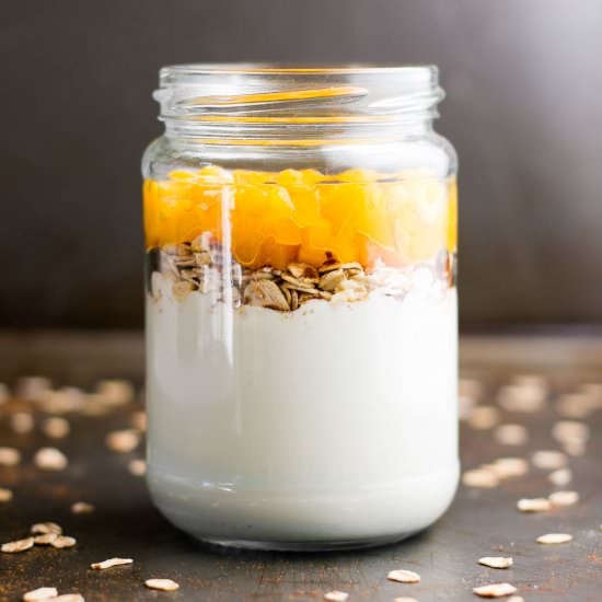 Peach Pie Protein Overnight Oats