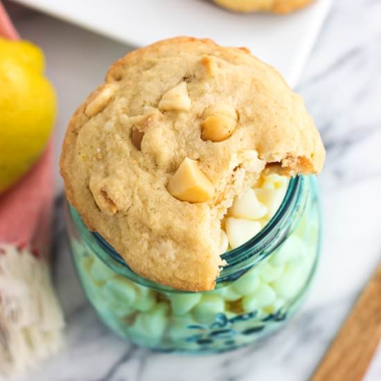 Lemon Macadamia Nut Cookies
