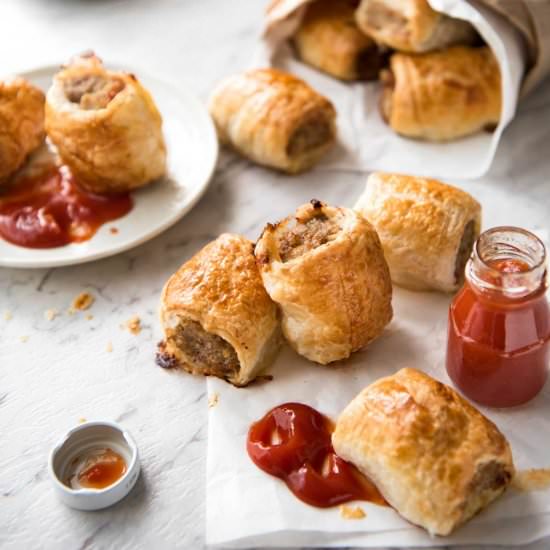 HOMEMADE SAUSAGE ROLLS