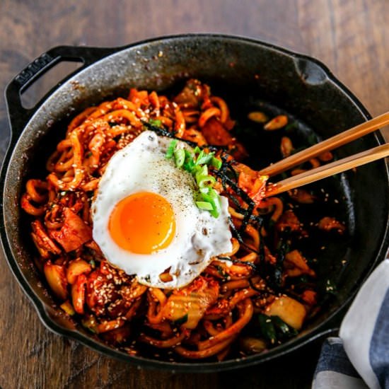Kimchi Udon Noodle Stir Fry