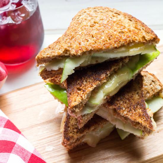 Green Apple Gouda Grilled Cheese