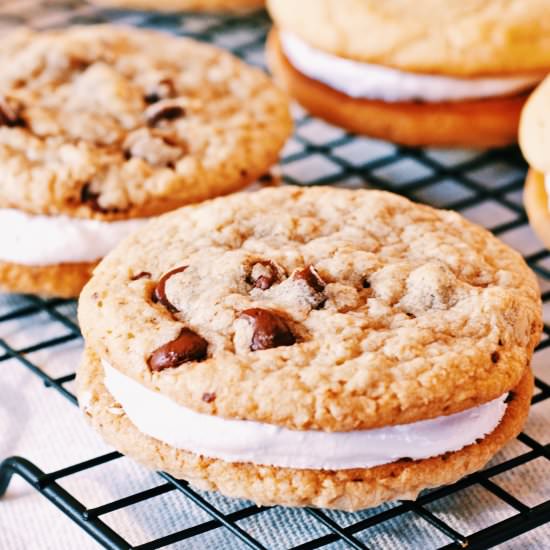 Mallow Cookie Creme Pies
