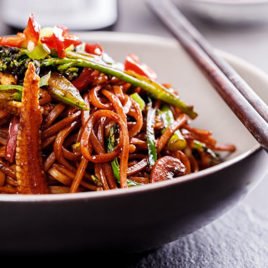 Easy vegetable chow mein