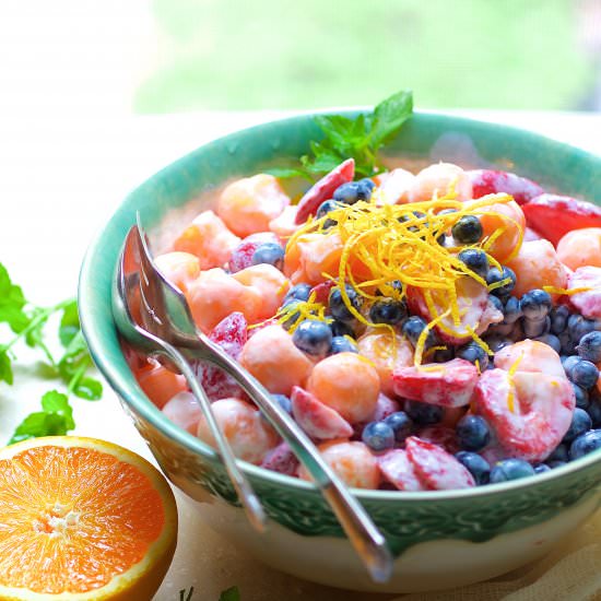 Summer Fruit Salad Yogurt Dressing