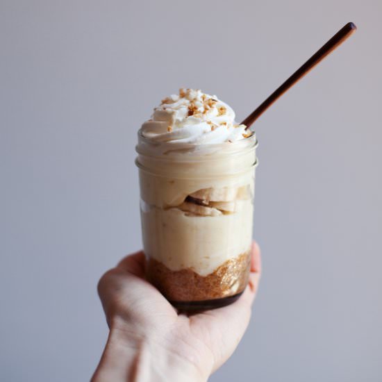 COCONUT BANANA CREAM PIE JARS