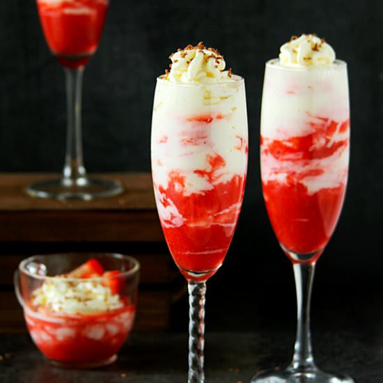 BERRY FOOL – NO COOK SUMMER DESSERT