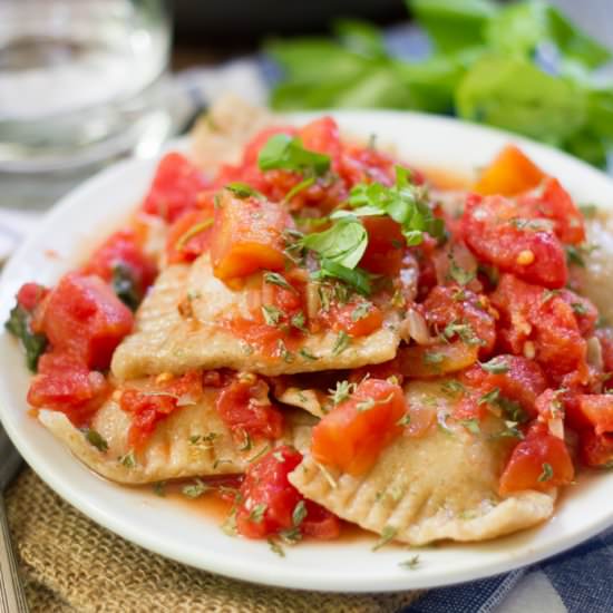 Vegan Ravioli Pomodoro