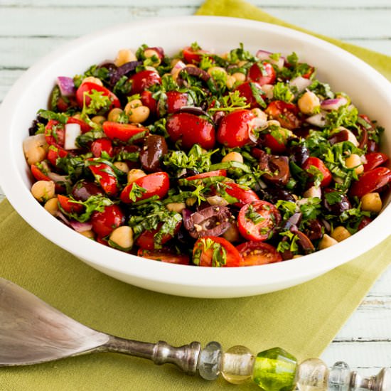 Chickpea Salad with Tomatoes