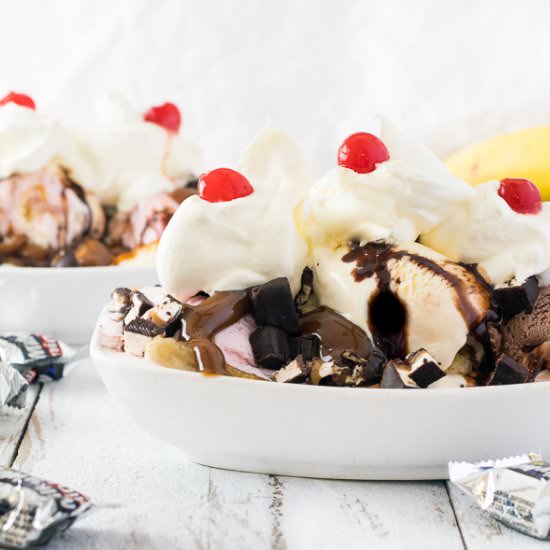 Ultimate Candy Bar Banana Split