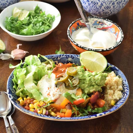 Mexiquinoa Bowls