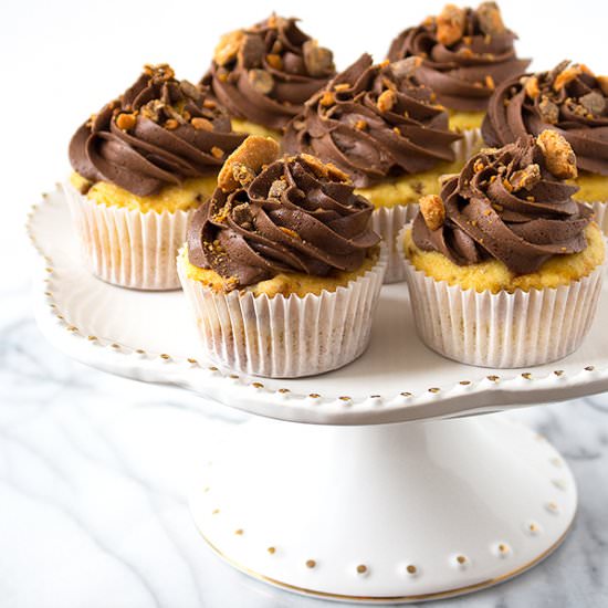 Butterfinger Cupcakes