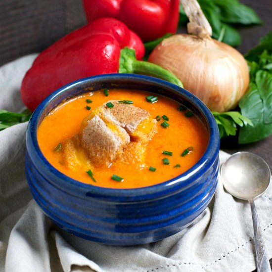 Red Pepper Soup & Cheese Croutons