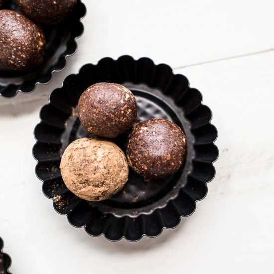 Chocolate Cherry Almond Energy Ball