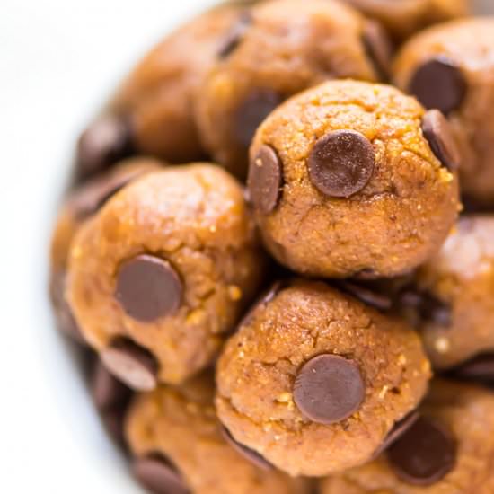 No Bake Cookie Dough Protein Balls
