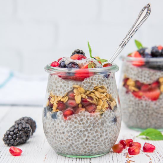 Simple Vanilla Chia Pudding
