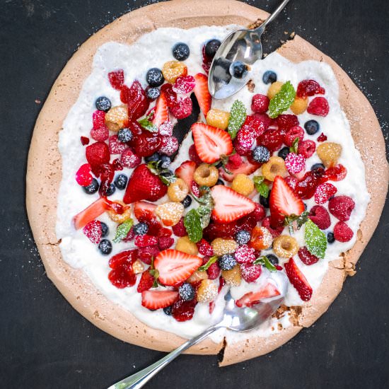 Aquafaba Very Berry Pavlova