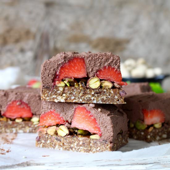 Strawberry Pistachio Mousse Bars