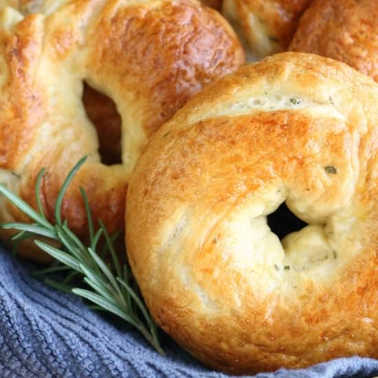 Rosemary Olive Oil Bagels