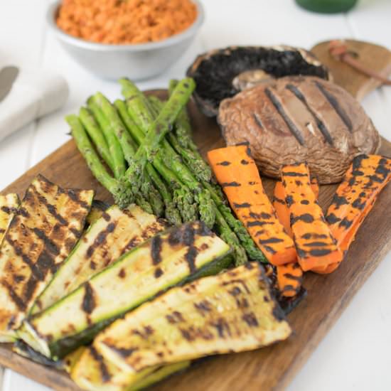Grilled vegetables and dip