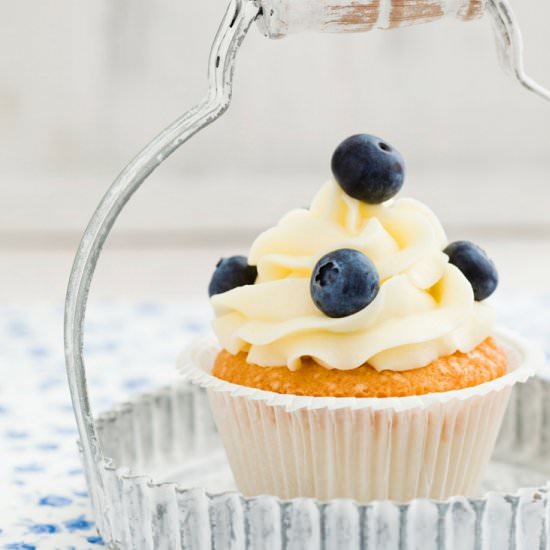 Buttermilk Cupcakes w Cream Cheese