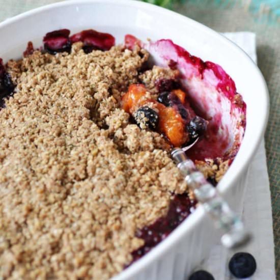 Vegan Blueberry Apricot Crumble