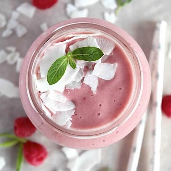 Peach, Raspberry & Coconut Smoothie