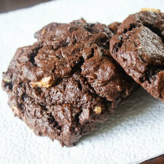 Chocolate & Vanilla Oreo Cookies