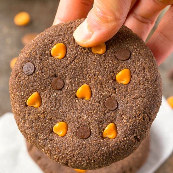 Peanut Butter Cup Breakfast Cookies