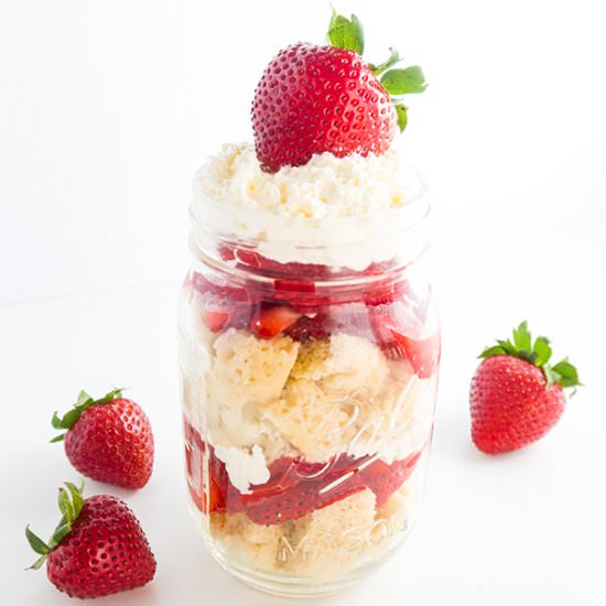 5-Min Low Carb Strawberry Shortcake