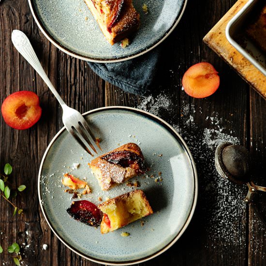 Simple Plum Cake