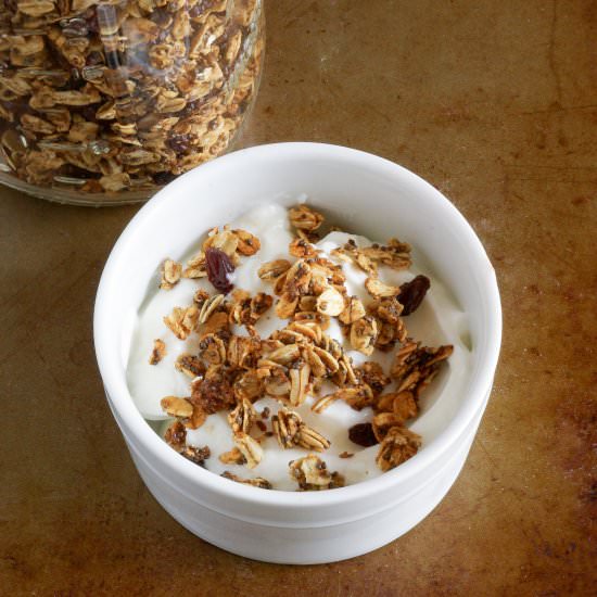 Oatmeal Raisin Granola