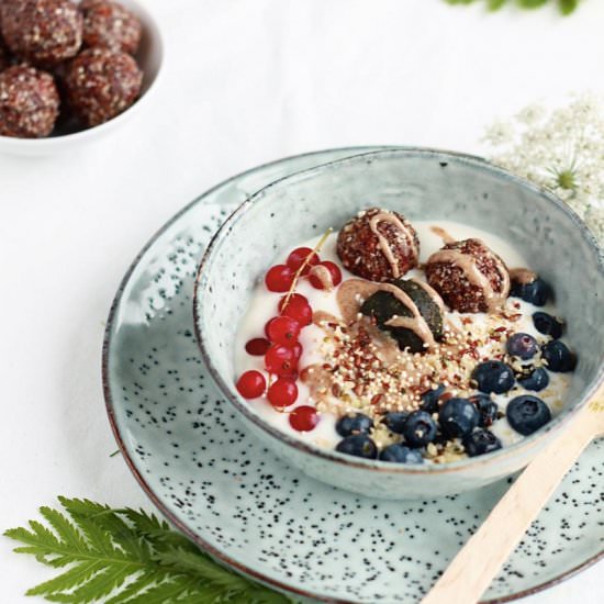 Energy Ball Yogurt Bowl