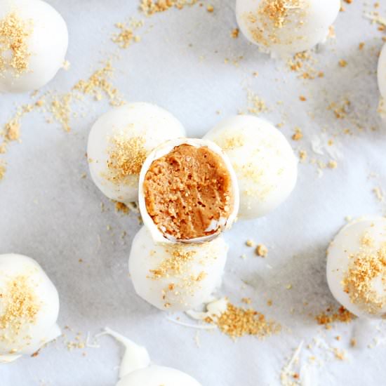 Cream Cheese Pumpkin Pie Truffles