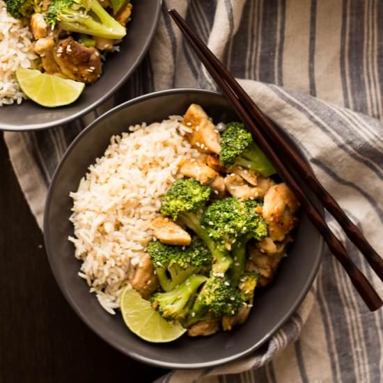 PEANUT SAUCE CHICKEN AND BROCCOLI