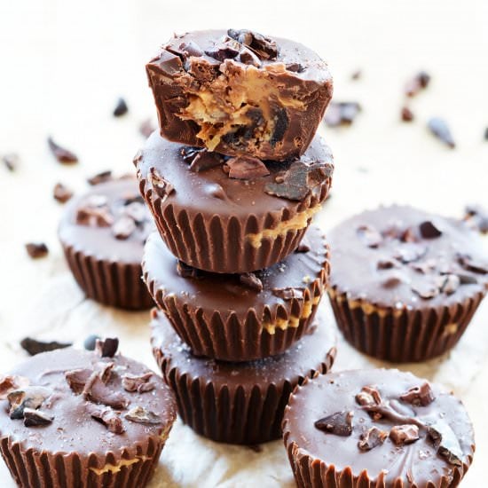 Crunchy Date & Peanut Butter Cups