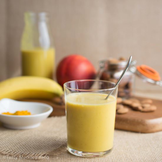 Turmeric, Nectarine & Banana Drink