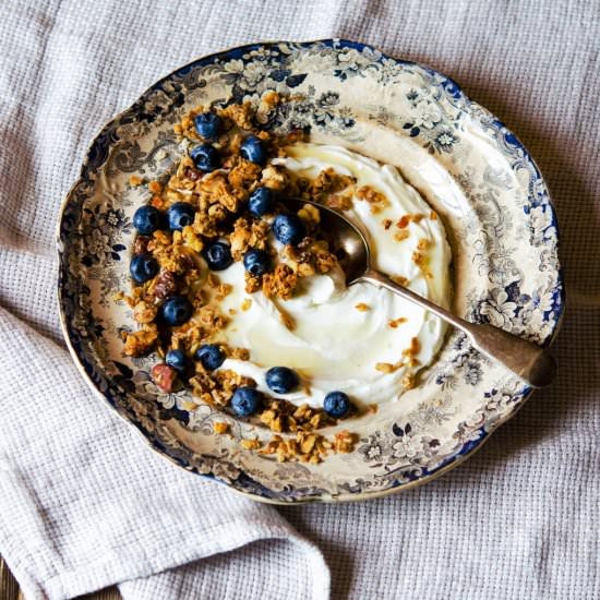 Blueberry Granola Parfait