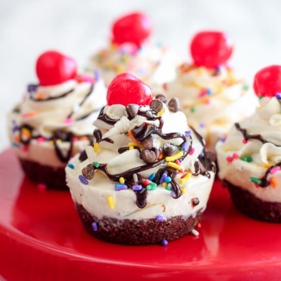 Brownie Ice Cream Sundae Cupcakes