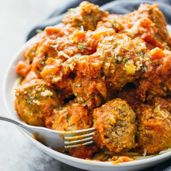 Meatballs in chipotle sauce