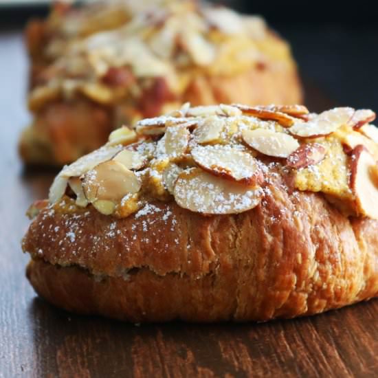 Pumpkin Spice Croissants