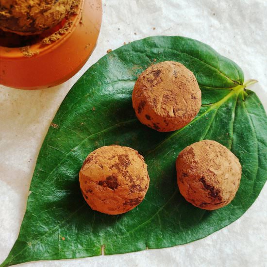 Paan (Betel leaf) truffles