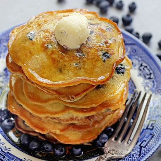 Easy Blueberry Pancakes