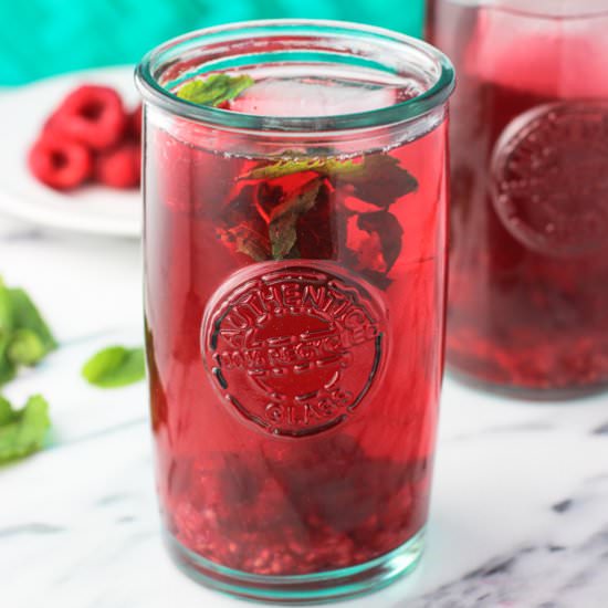Iced Raspberry Mint Green Tea