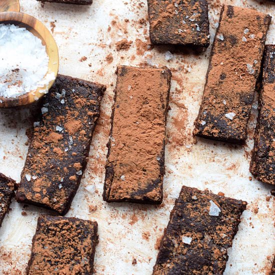 Raw Tahini Date Bars (vegan)
