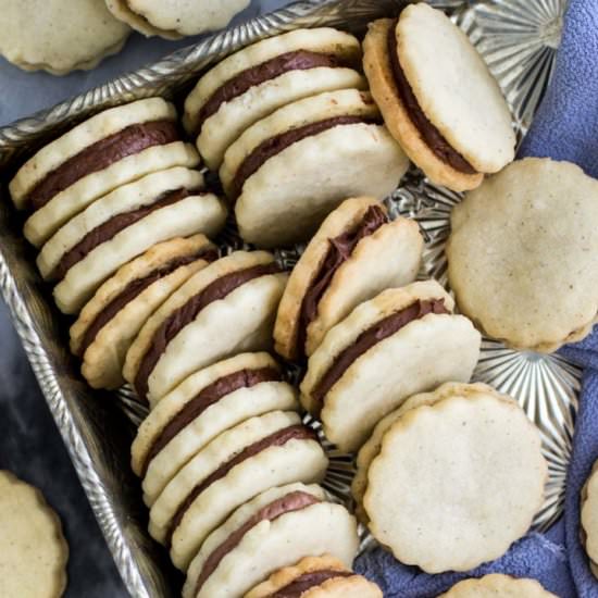 Vanilla Bean Sandwich Cookies