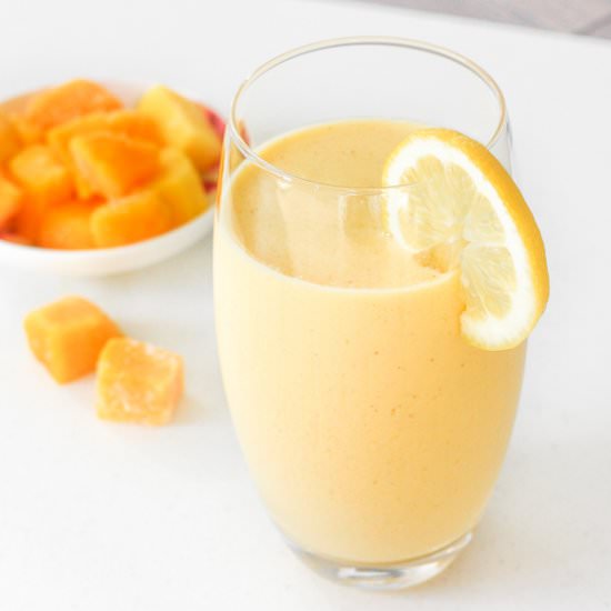Healthy Mango Yogurt Smoothie