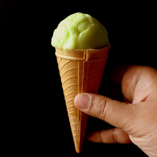 Pistachio Vanilla Ice Cream
