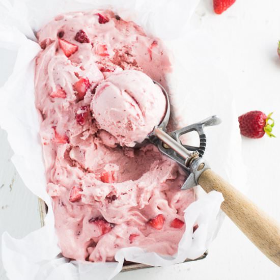 The Best Strawberry Ice Cream